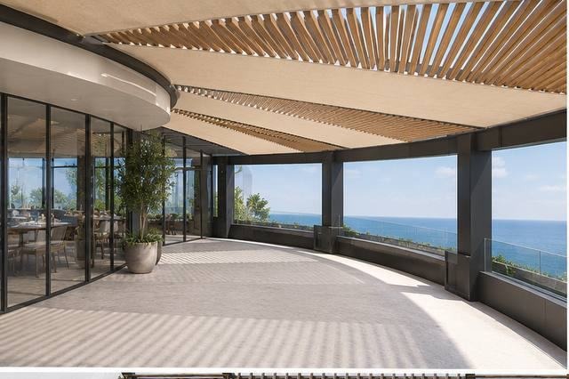 Interior de la pérgola con lamas