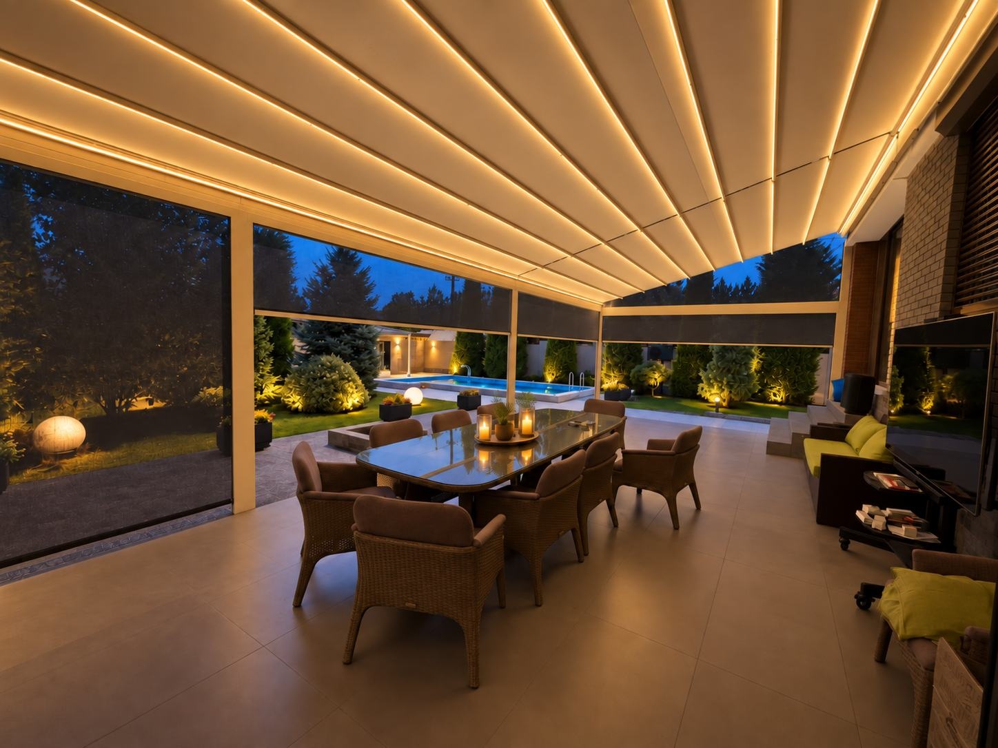 Pérgola con iluminación, tejidos y cortinas laterales
