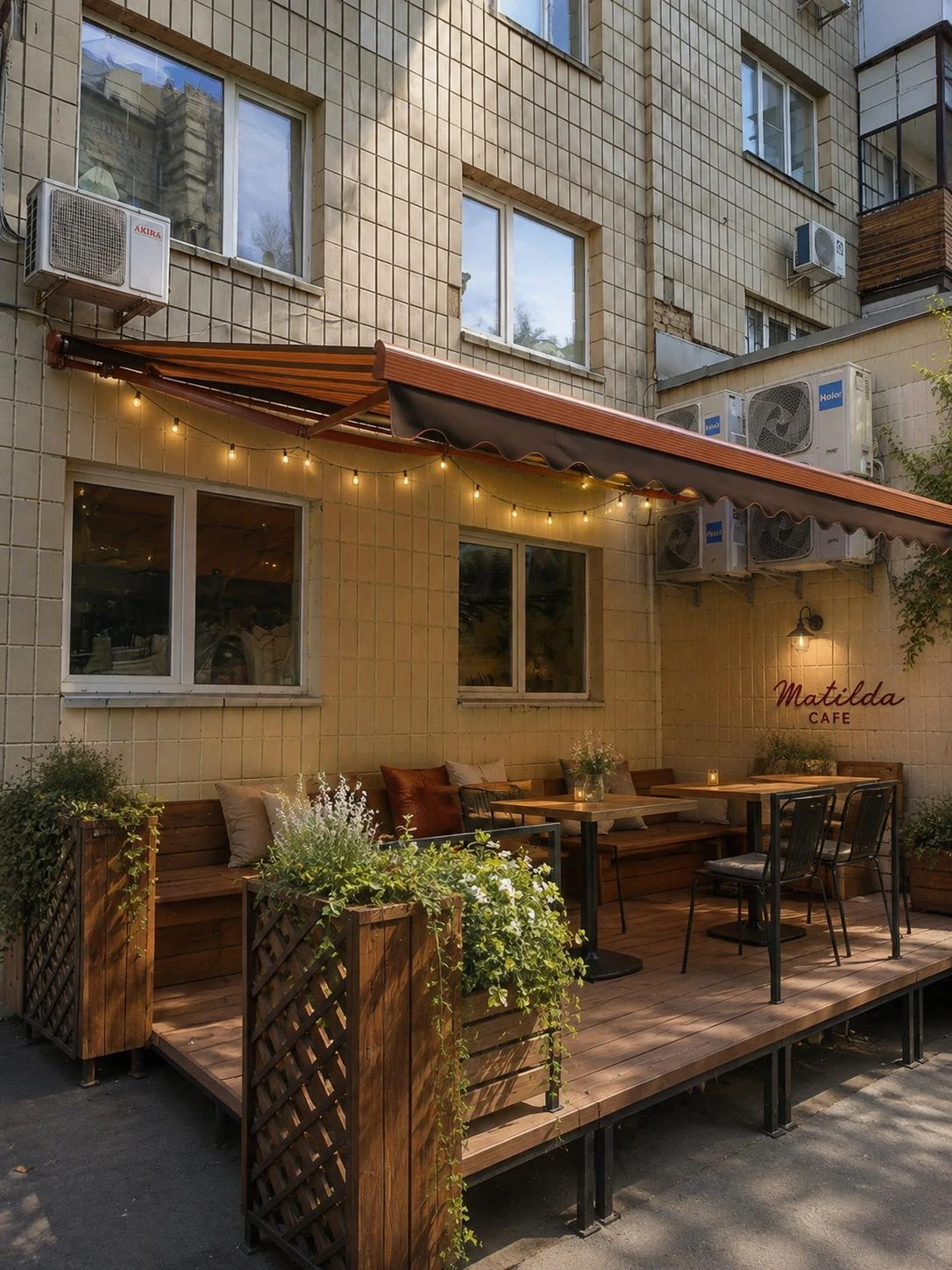 Toldo en una cafetería