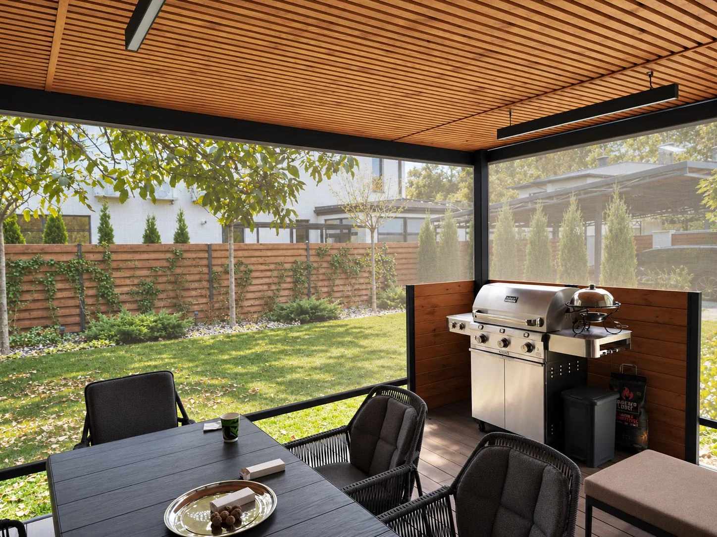 Cerramiento ZIP en una cocina exterior